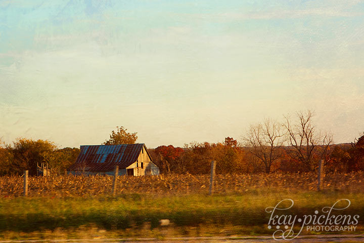 autumn colors and old barn