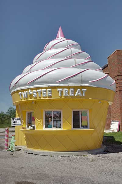 twistee treat at Pink Elephant Antique Mall